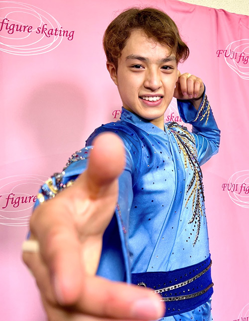 片伊勢武アミン